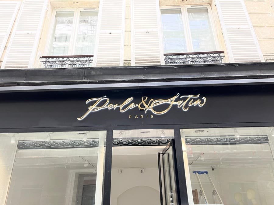 pose enseigne lumineuse magasin facade commerciale installation professionnelle boutique store led neon paris meilleur 14